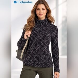 Columbia Women's Black and Gray Patterned Hoodie